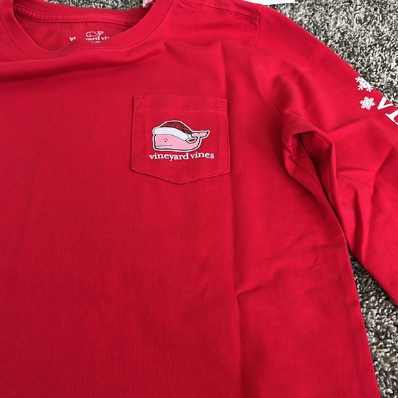 Vineyard Vines red Santa whale!  Hat is glitter! New. - Picture 6 of 10